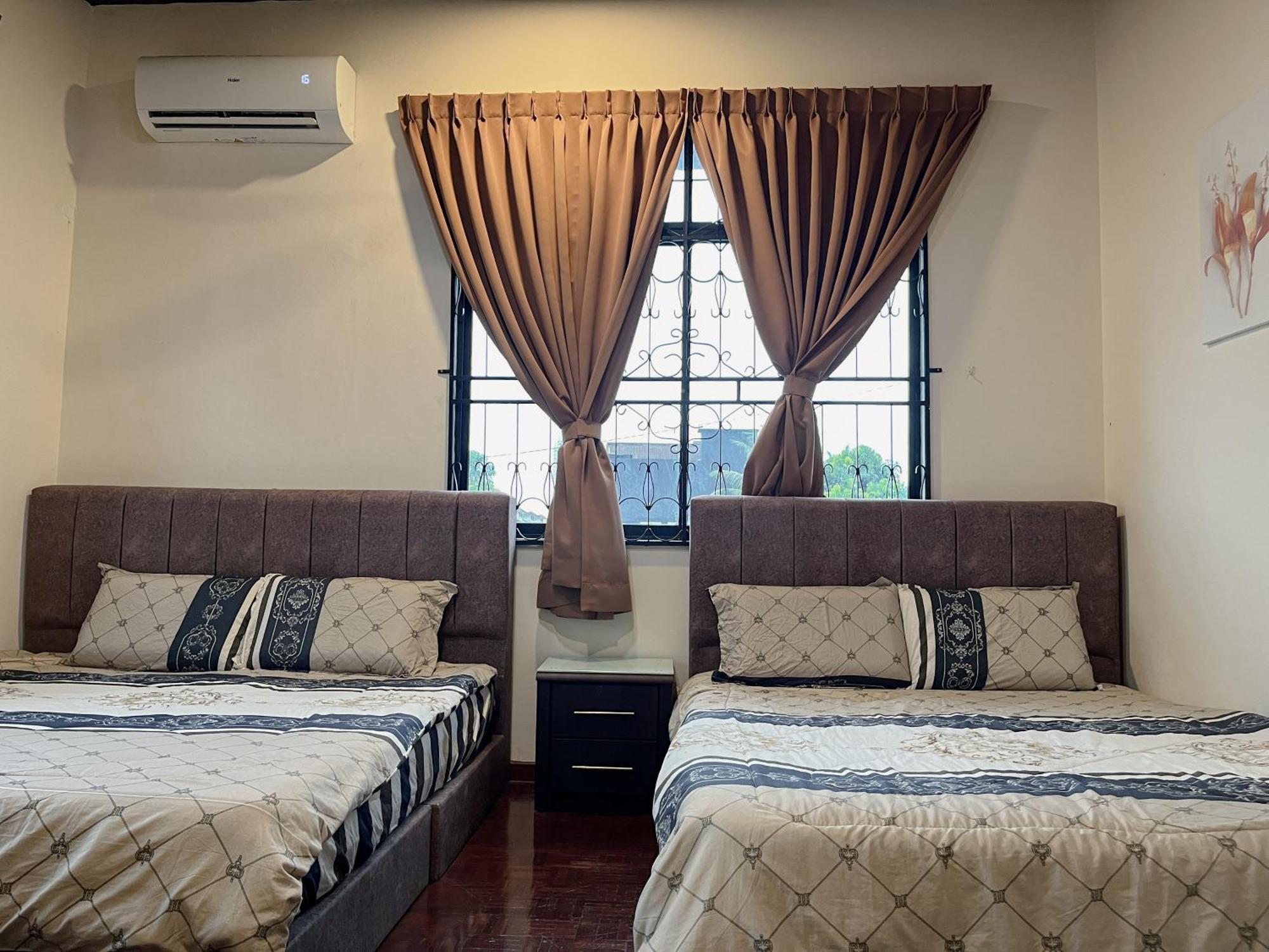 Klebang 25pax 6bedroom Indoor Pool Full Airconditioned Near Town Villa *