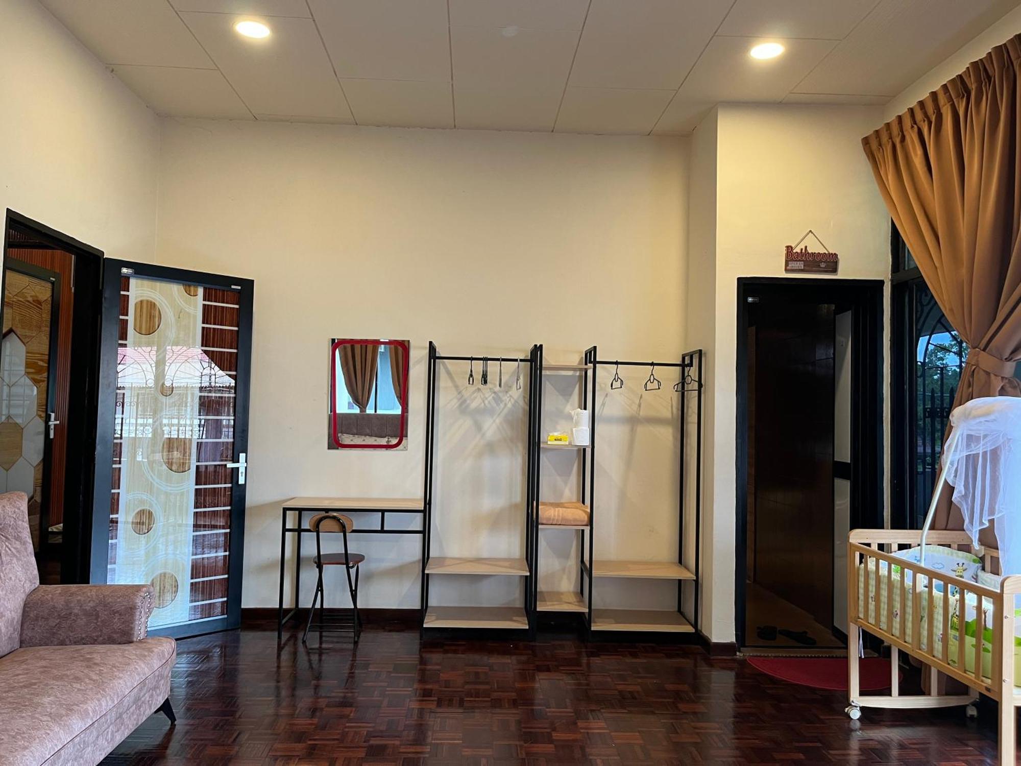 Villa Klebang 25pax 6bedroom Indoor Pool Full Airconditioned Near Town