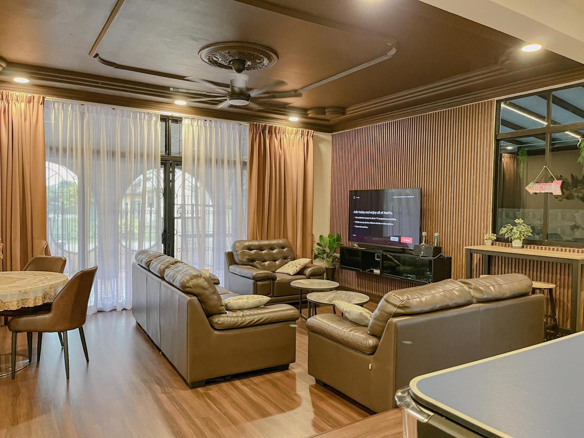 Klebang 25pax 6bedroom Indoor Pool Full Airconditioned Near Town * Malacca
