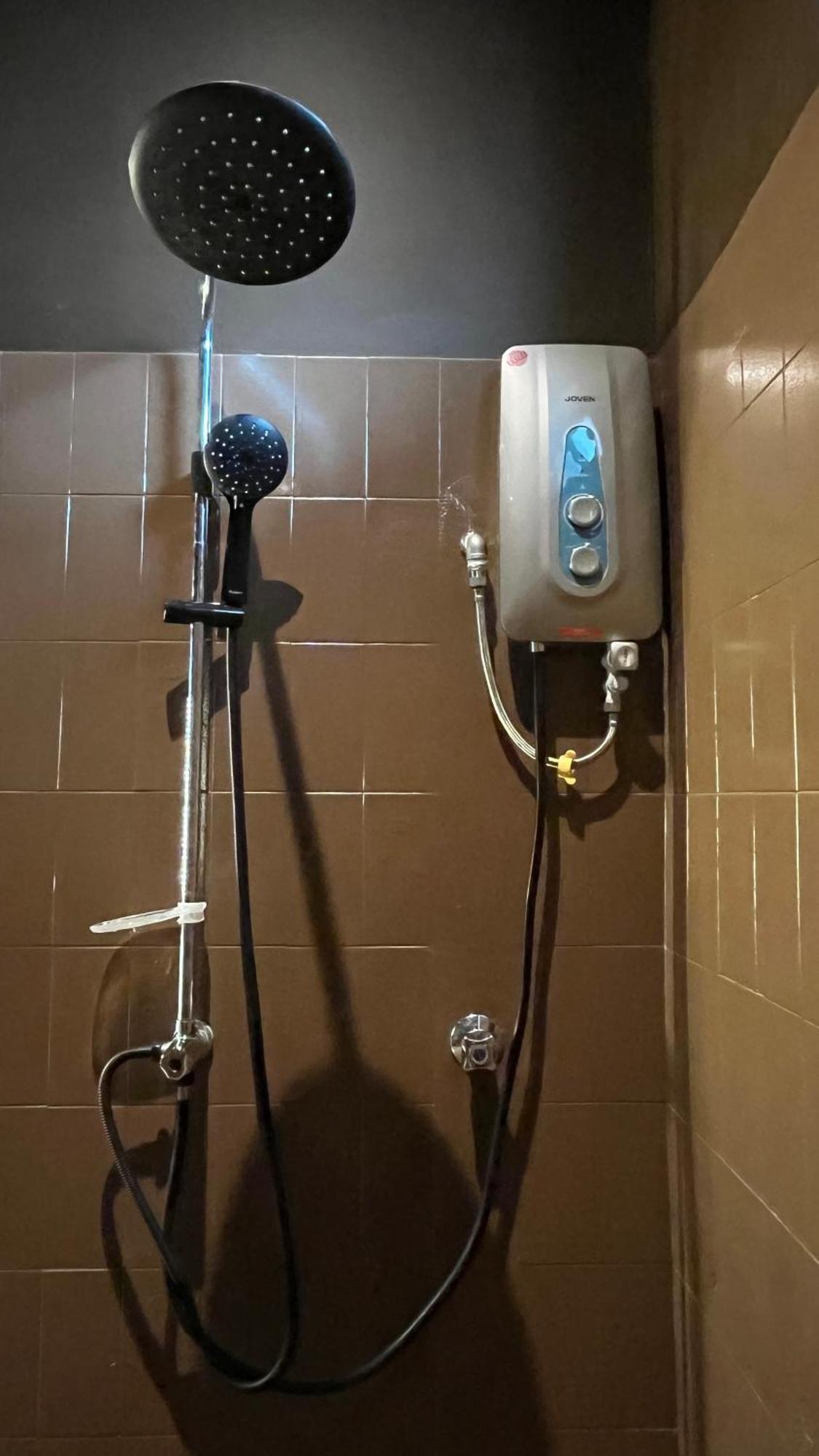 Klebang 25pax 6bedroom Indoor Pool Full Airconditioned Near Town Villa Malacca