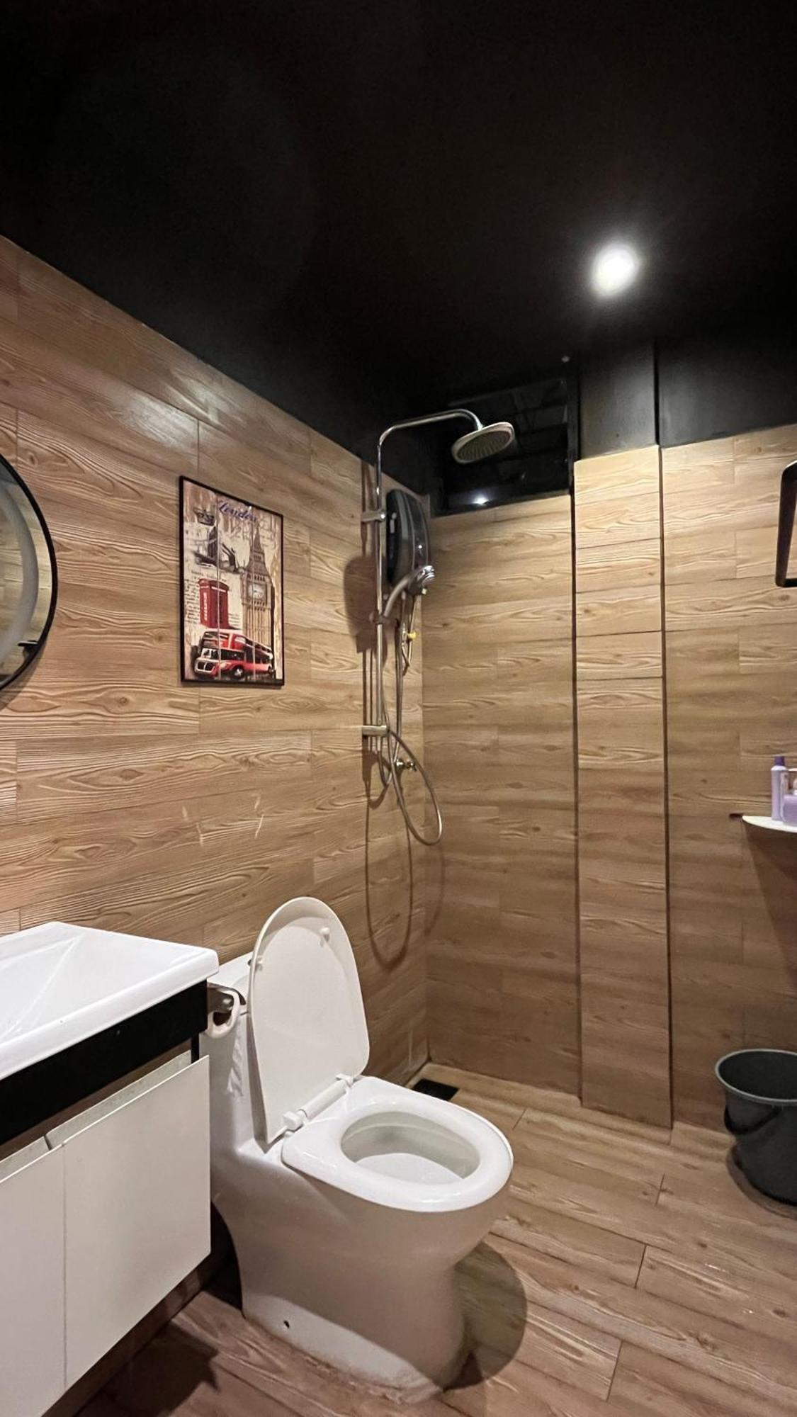 Klebang 25pax 6bedroom Indoor Pool Full Airconditioned Near Town * Malacca