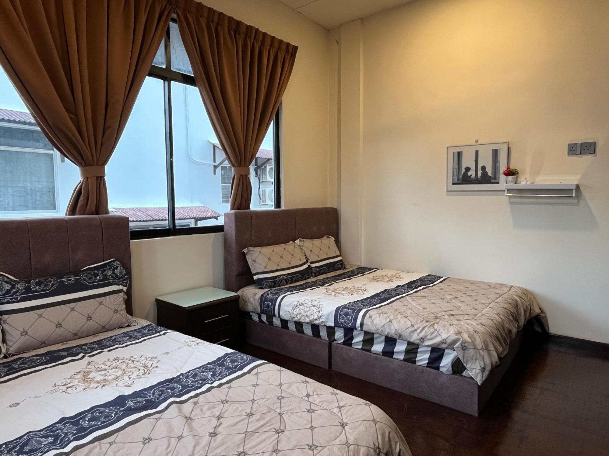 Villa Klebang 25pax 6bedroom Indoor Pool Full Airconditioned Near Town Malacca